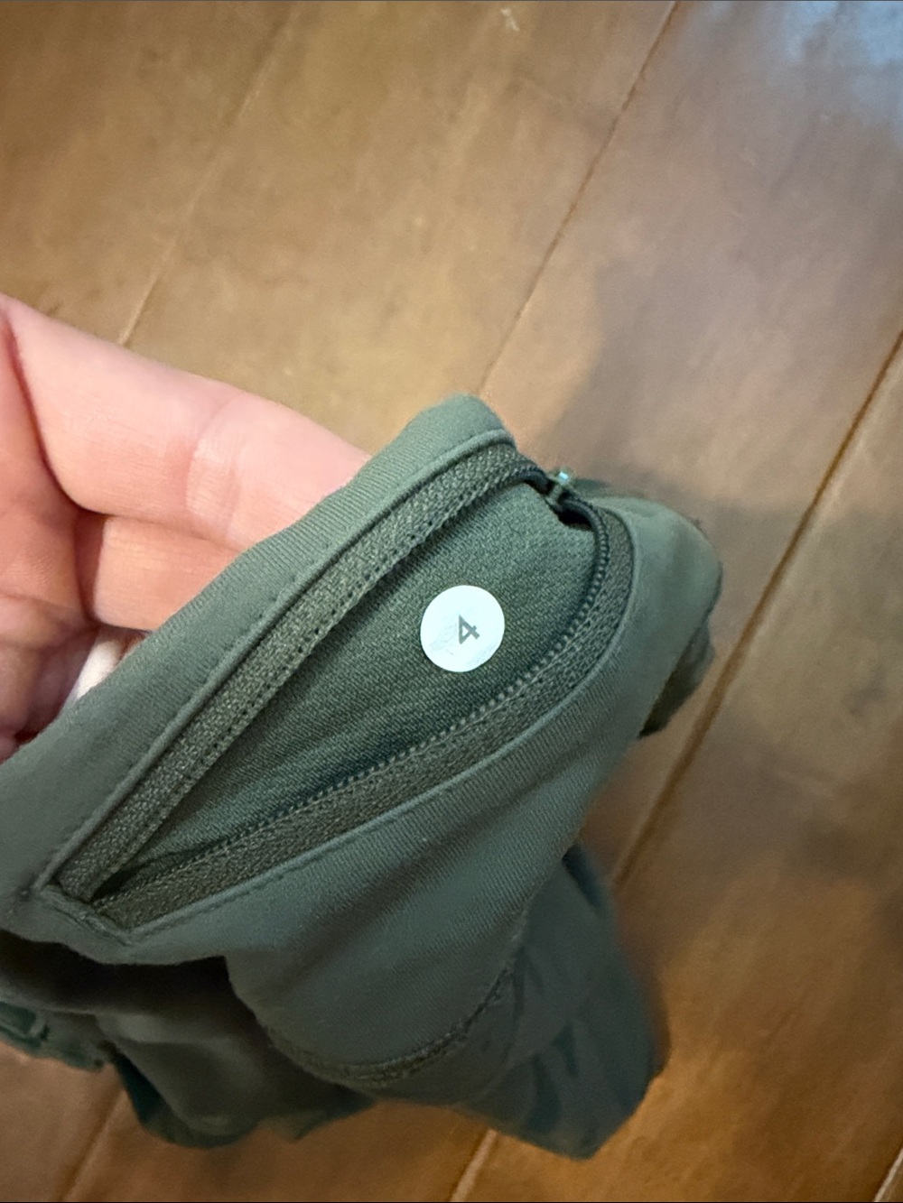 Lululemon Speed Shorts sz 4 - Picture 5 of 5